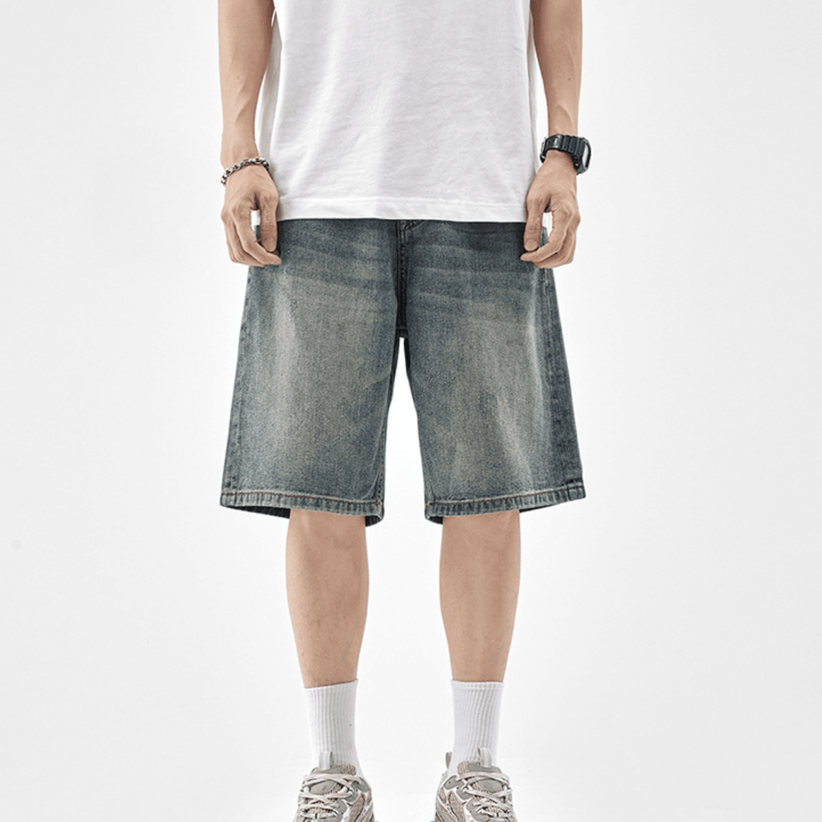 Vintage Straight-leg Loose Denim Shorts