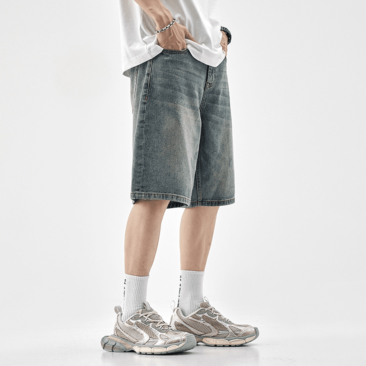 Vintage Straight-leg Loose Denim Shorts