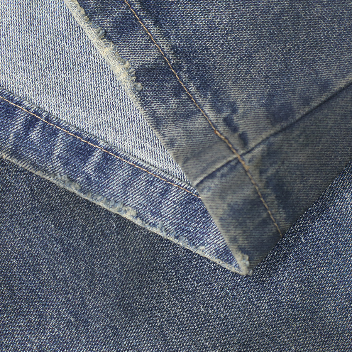 Unisex Loose Fit Straight-Leg Washed Jeans